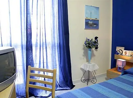 לינה וארוחת בוקר Vesuvio 3*